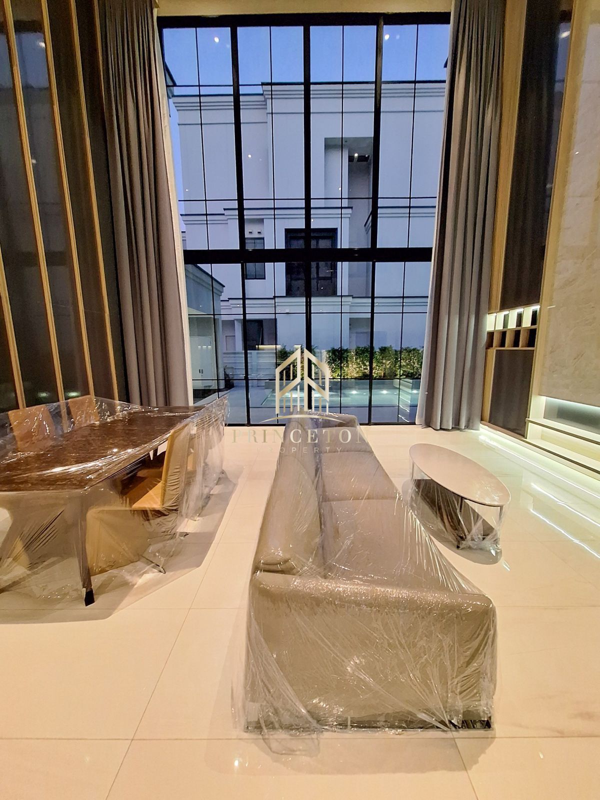 บ้านพัฒนาการ ศรีนครินทร์ : ขายหรือให้เช่า มอลตัน เกทส์ กรุงเทพกรีฑา พร้อมสระว่ายน้ำส่วนตัว 📞092-4252445 Malton Gates Krungthep Kreetha