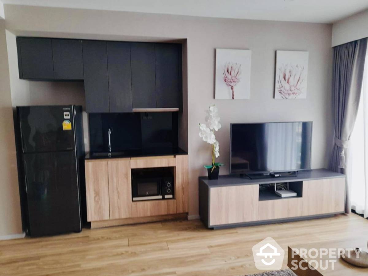 For RentCondoSathorn, Narathiwat : 2-BR Condo at Blossom Condo @ Sathorn-Charoenrat near BTS Surasak