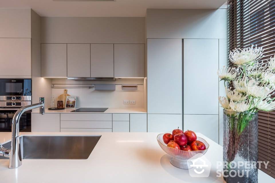 ให้เช่าคอนโดวิทยุ ชิดลม หลังสวน : คอนโด 2-ห้องนอน ที่ บ้านสินธร ใกล้ BTS ราชดำริ