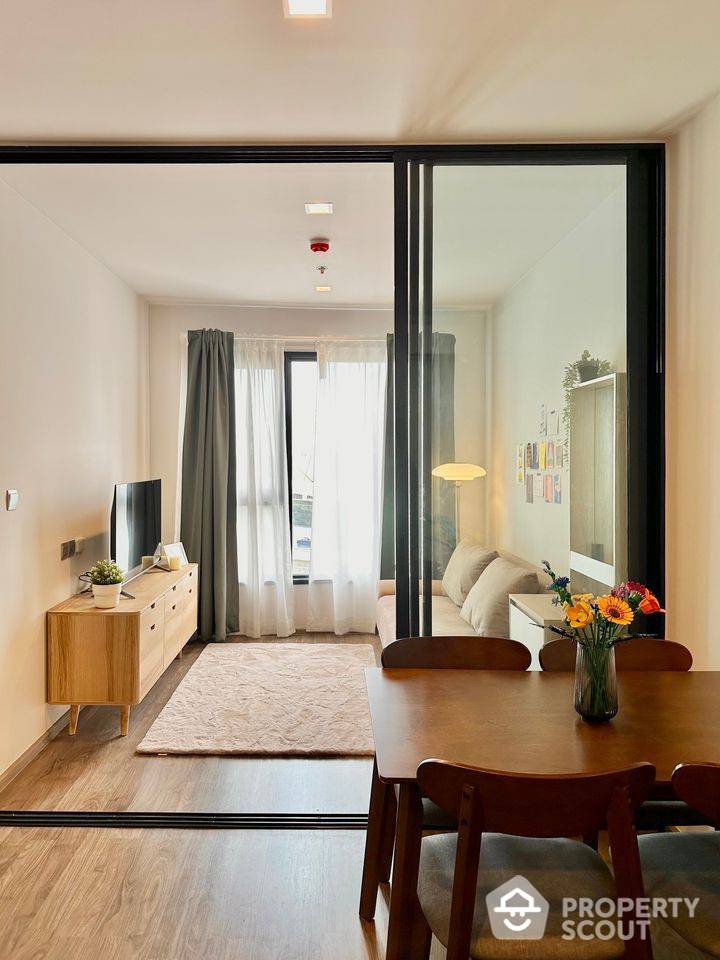 For RentCondoLadprao, Central Ladprao : 1-BR Condo at Life Ladprao Valley near BTS Ha Yaek Lat Phrao