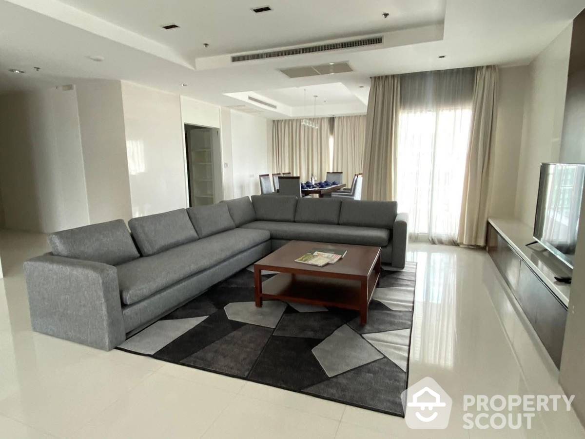 For RentCondoWitthayu, Chidlom, Langsuan, Ploenchit : 4-BR Serviced Apt. near BTS Phloen Chit