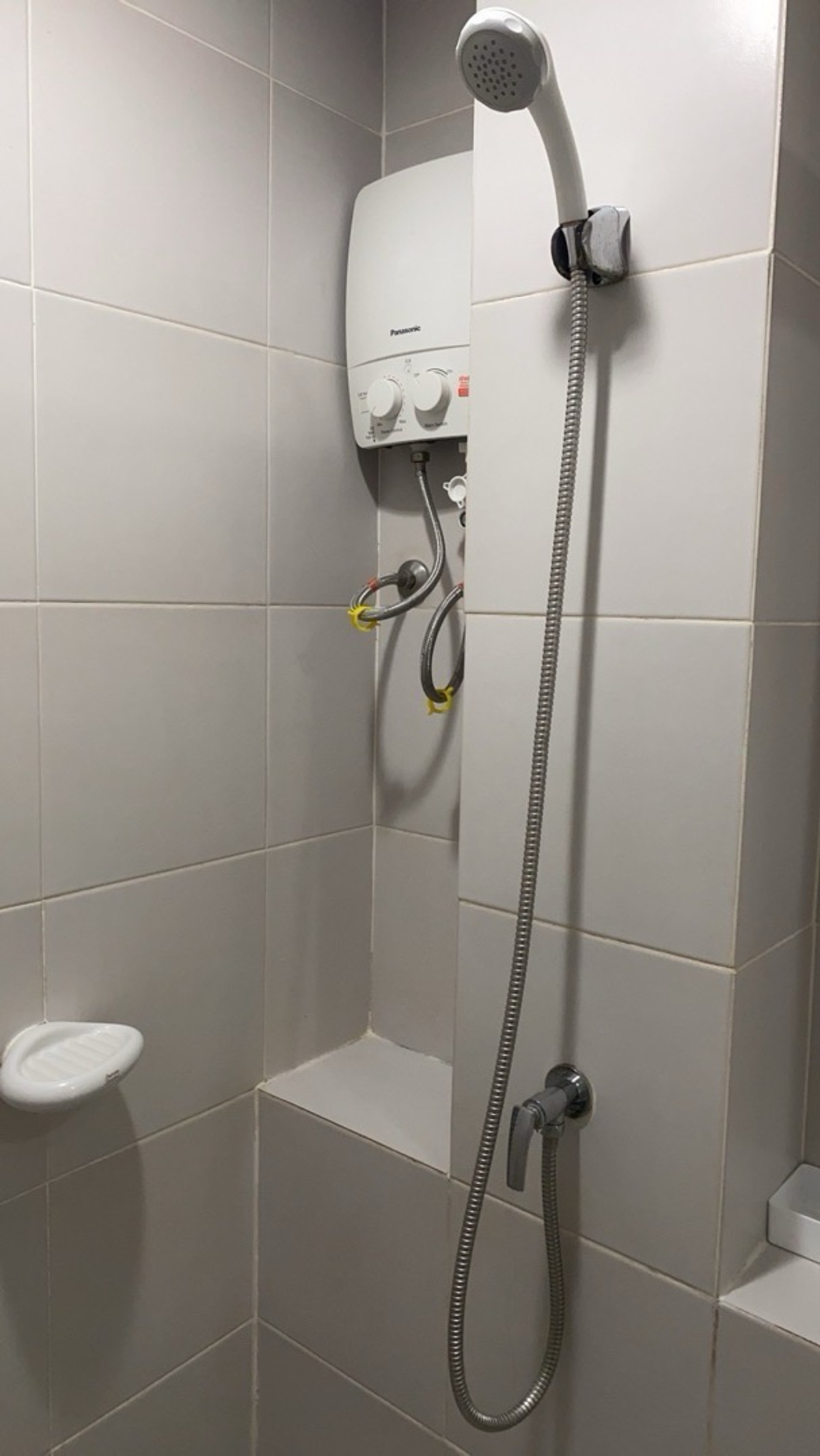 ให้เช่าคอนโดพัฒนาการ ศรีนครินทร์ : 📍Element Srinakari Condo ห้องมุม  ใกล้สระว่ายน้ำ 9,000.-/ด รับจอง ก่อนปิดดิว New ห้องพร้อมอยู่ อิลีเม้นท์ ศรีนครินทร์  ขนาด 37 ตร.ม. 1 น 1 น้ำ  ห้องสวยอยู่สบาย ติดต่อ ป้าแหม่ม ค่ะ Tel/Line:0992982923 