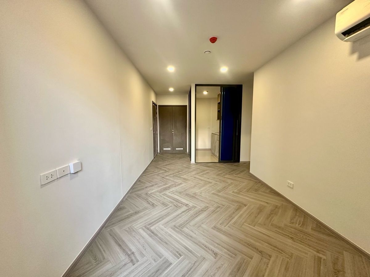 For SaleCondoPinklao, Charansanitwong : Rare Unit !! The corner room is spacious, airy, like at home. I Aspire Arun Prive I is easy to rent. Yield is more than 6%.