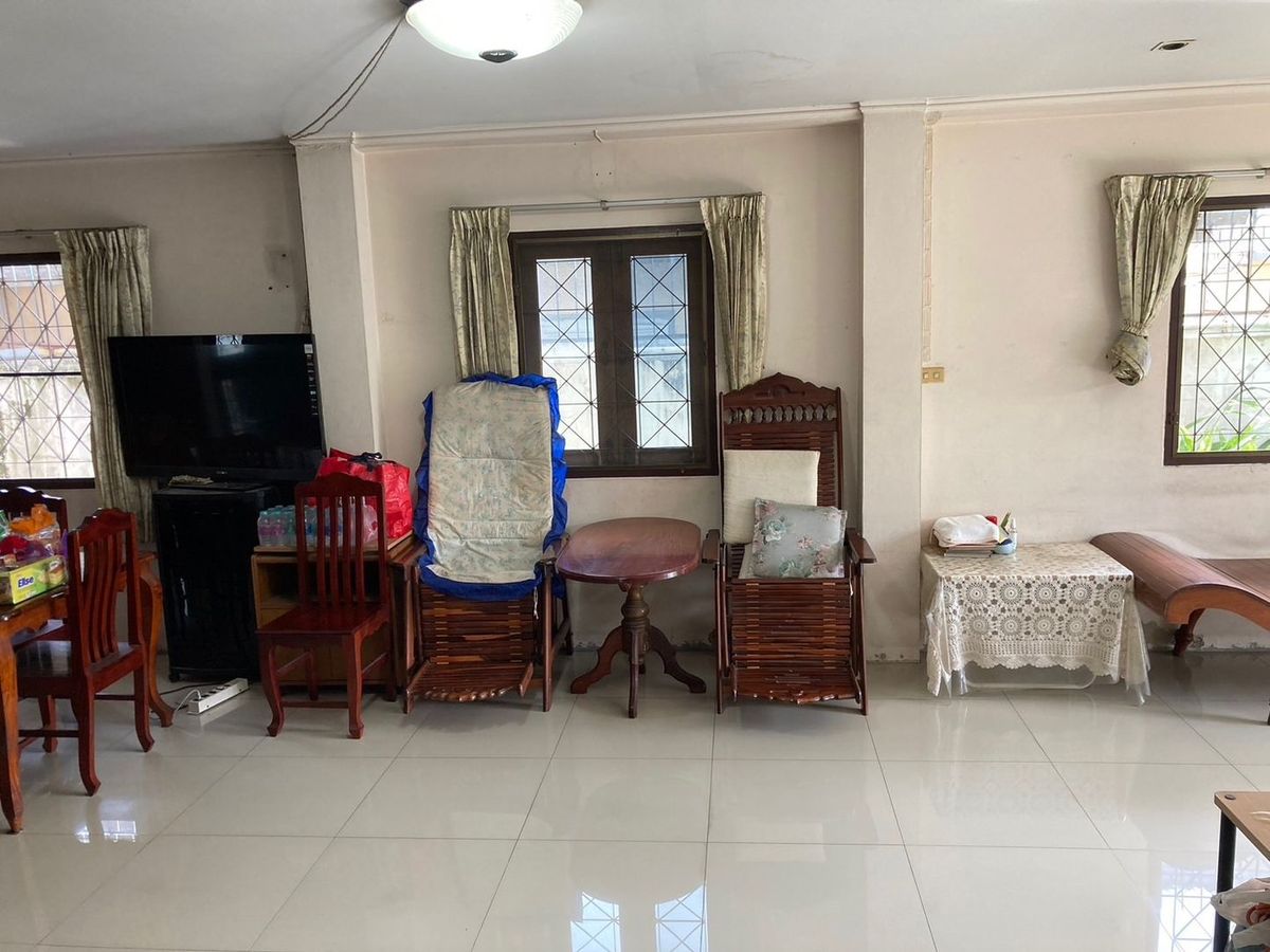 ขายบ้านลาดพร้าว เซ็นทรัลลาดพร้าว : 72ตรว 5นอน5น้ำ บ้านเดี่ยว 2 ชั้น ลาดพร้าว 35 จตุจักร