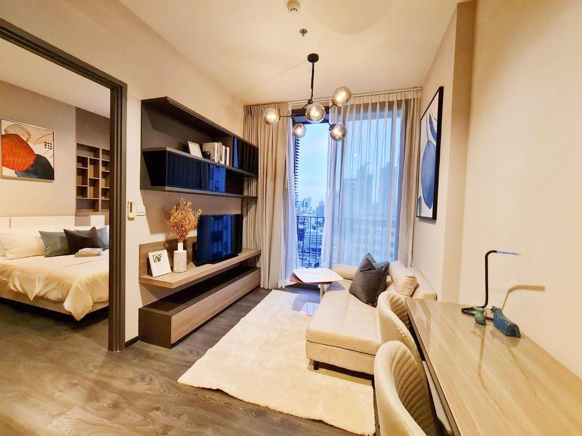 ขายคอนโดสุขุมวิท อโศก ทองหล่อ : ขาย Edge สุขุมวิท 23 1 ห้องนอน 32 ตร.ม. ชั้น 17 ห้องสวย เฟอร์นิเจอร์ครบ