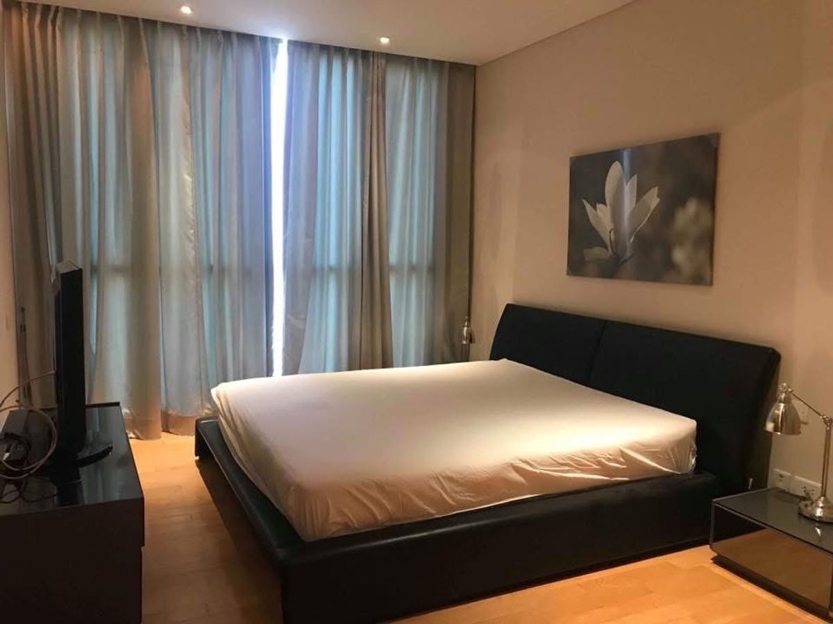ให้เช่าคอนโดสุขุมวิท อโศก ทองหล่อ : ให้เช่า AEQUA Residence Sukhumvit 49 ราคา 75,000 บาท ห้องว่าง มิ.ย. [MKr250559]