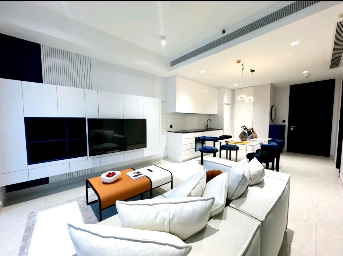ให้เช่าคอนโดสาทร นราธิวาส : 📍Tait Sathorn12 : Famous Modern-Luxury condo in Sathorn, only 200 m from BTS Saint Louis
* Available to move in and visit the unit after 26th May*