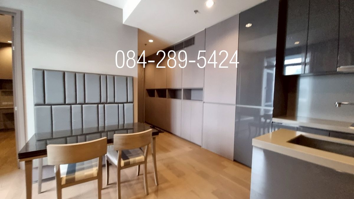 For SaleCondoSathorn, Narathiwat : Condo for sale, The Diplomat Sathorn, size 97 square meters, 3 bedrooms, next to BTS Surasak Station