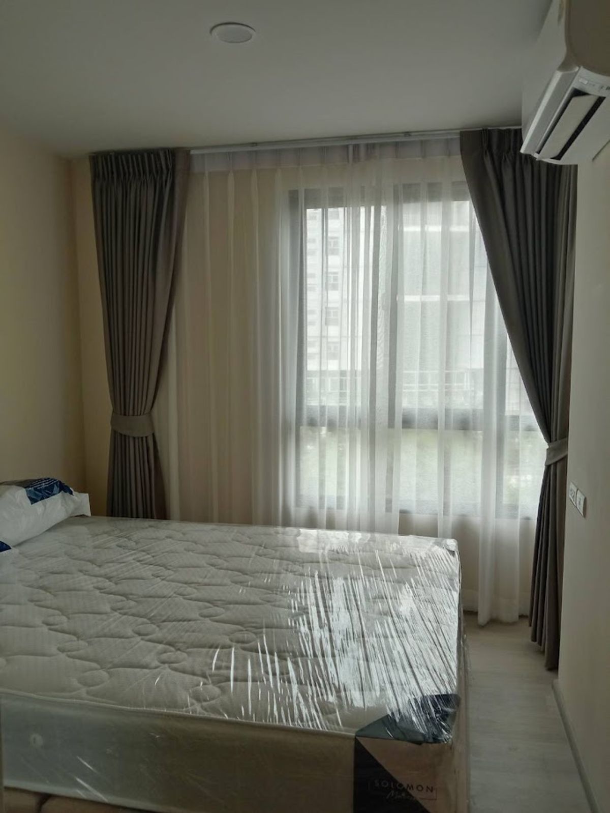 ให้เช่าคอนโดรัชดา ห้วยขวาง : ให้เช่าคอนโด The Belgravia Ratchada 17 ขนาด 33.39 ตร.ม.สะดวกทุกการเดินทาง เข้า-ออกได้หลายทาง ใกล้ทางด่วน 3 สาย เชื่อมต่อถ.รัชดาภิเษก, ถ.สุทธิสารวินิจฉัย และถ.วิภาวดีรังสิตได้ง่าย  และเพียง 3 นาที ถึง MRT สุทธิสาร และ MRT ห้วยขวาง   เขตห้วยขวาง กรุงเทพฯ