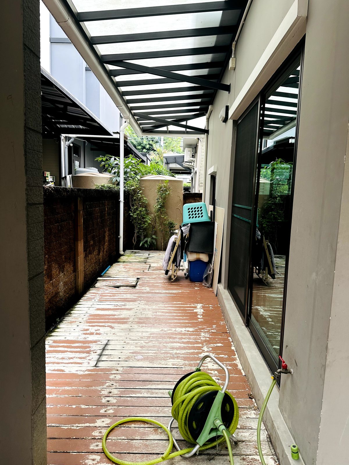 HousePattanakan, Srinakarin : Luxury 3-Storey Home for Sell  – Fully Furnished and Ready to Move In