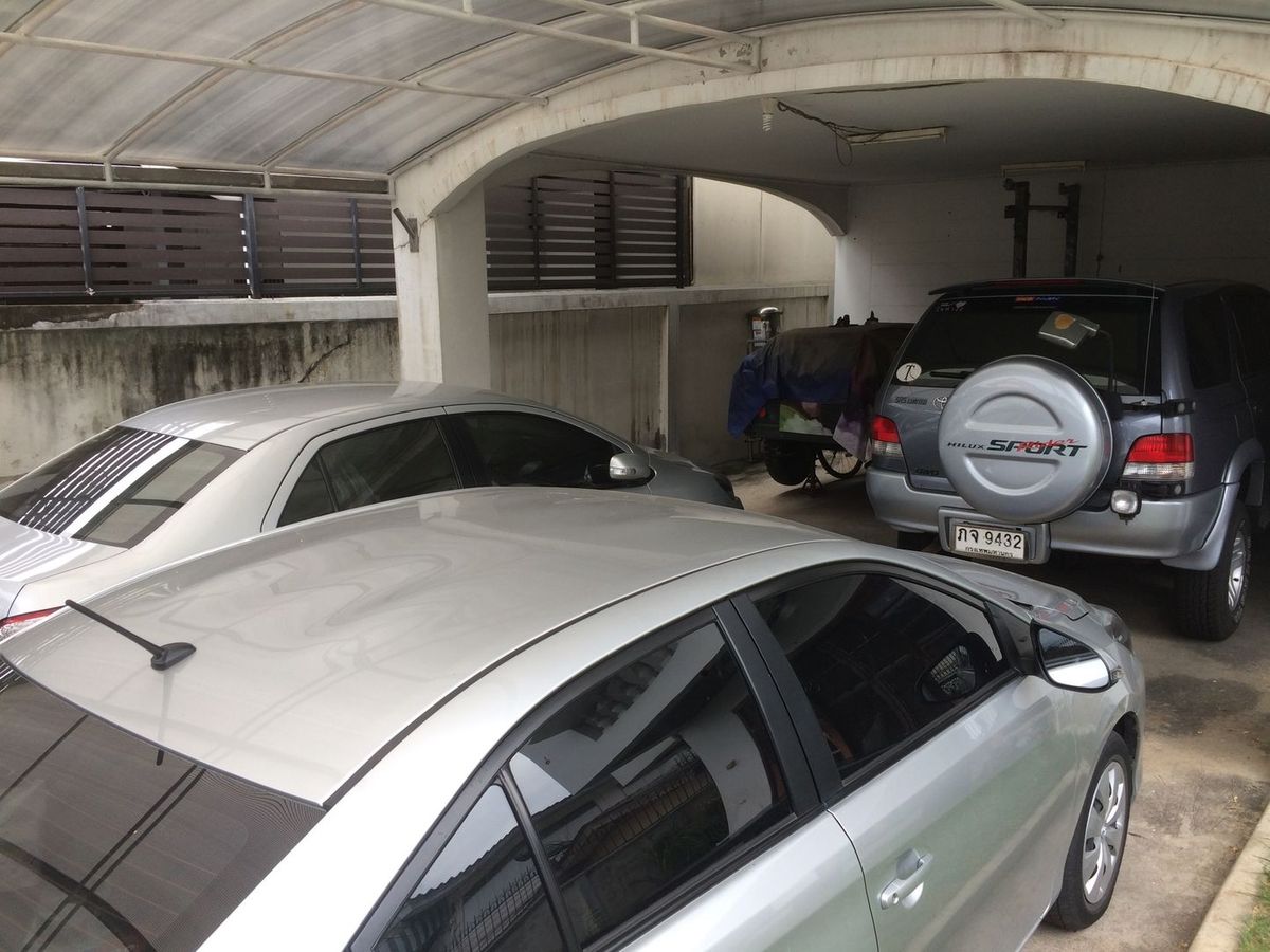 ขายบ้านลาดพร้าว เซ็นทรัลลาดพร้าว : 72ตรว 5นอน5น้ำ บ้านเดี่ยว 2 ชั้น ลาดพร้าว 35 จตุจักร