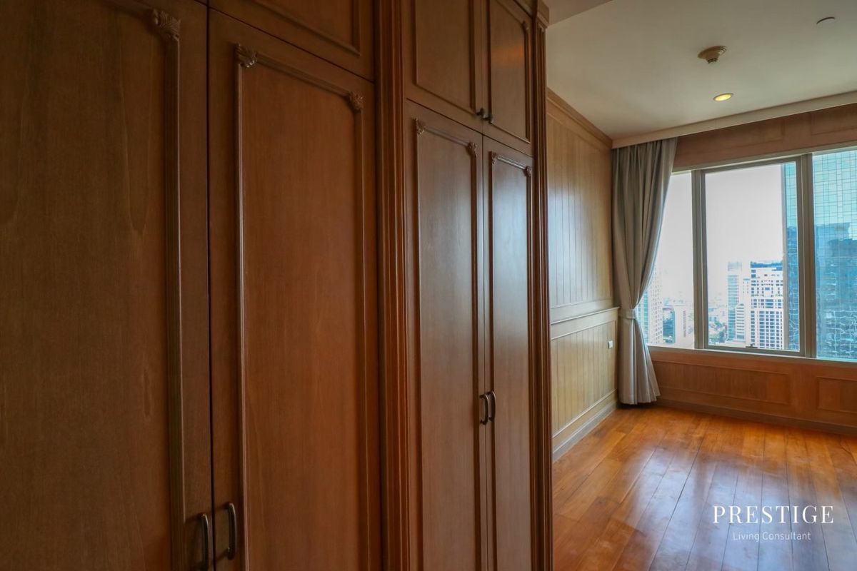 For RentCondoWitthayu, Chidlom, Langsuan, Ploenchit : 📌For RENT Rent | 185 Rajadamri - 4BR (299 SQM) 300,000 THB