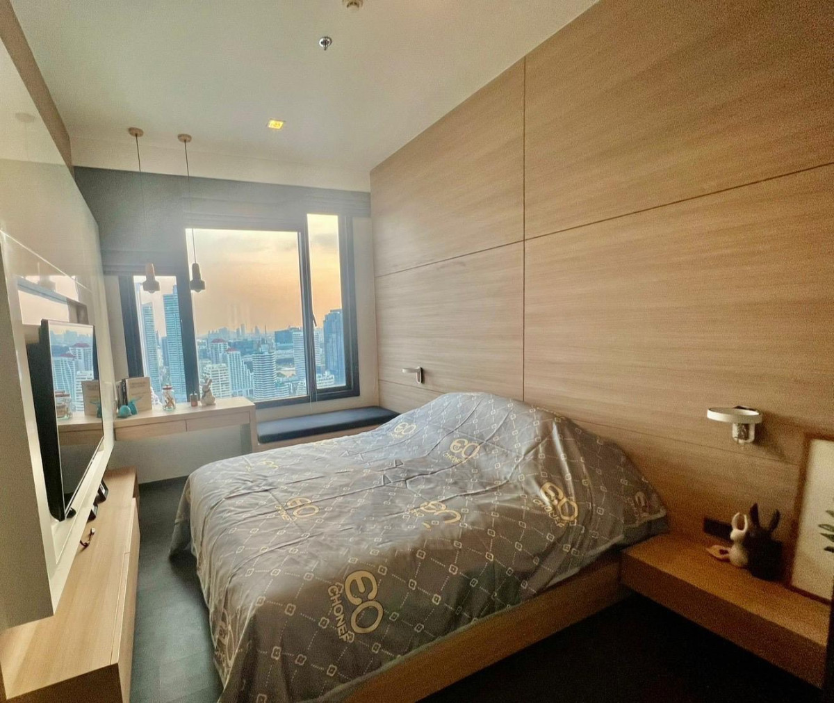 ขายคอนโดสุขุมวิท อโศก ทองหล่อ : ขายคอนโด เอดจ์ สุขุมวิท 23 ชั้นสูง BTS-อโศก คลองเตยเหนือ เขต วัฒนา กรุงเทพ   CX-144421