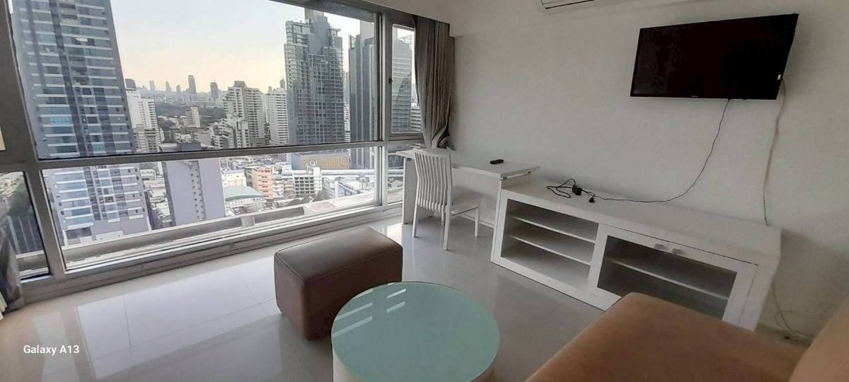 ให้เช่าคอนโดนานา : 1 เตียง 1 ห้องน้ำ 45 ตารางเมตรคอนโดที่ Sukhumvit Suite ให้เช่า 16,000 THB ต่อเดือน, Sukhumvit Soi 13, สถานี Nana BTS