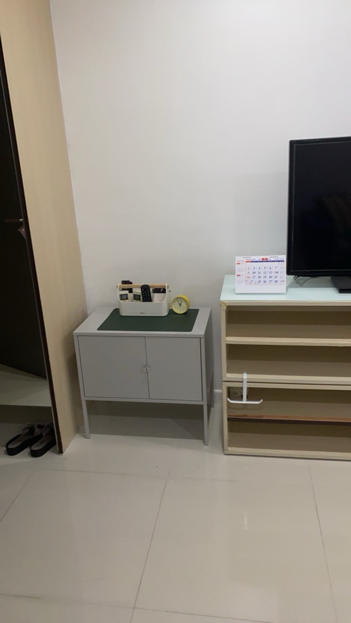 ให้เช่าคอนโดพัฒนาการ ศรีนครินทร์ : 📍Element Srinakari Condo ห้องมุม  ใกล้สระว่ายน้ำ 9,000.-/ด รับจอง ก่อนปิดดิว New ห้องพร้อมอยู่ อิลีเม้นท์ ศรีนครินทร์  ขนาด 37 ตร.ม. 1 น 1 น้ำ  ห้องสวยอยู่สบาย ติดต่อ ป้าแหม่ม ค่ะ Tel/Line:0992982923 