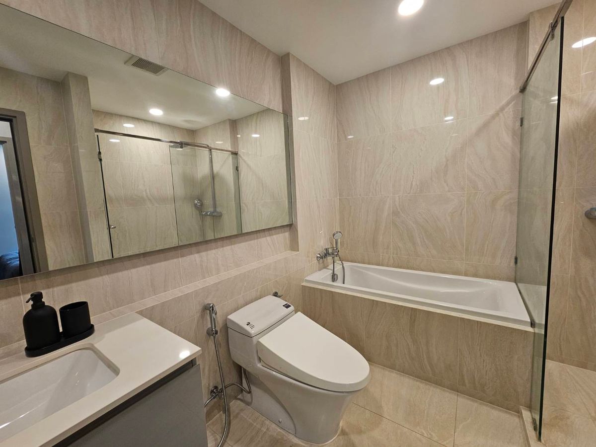 For SaleCondoSukhumvit, Asoke, Thonglor : Last room, 1 bedside view, Thonglor-Ekamai area Can access both Sukhumvit and Phetchaburi 081-245-7349