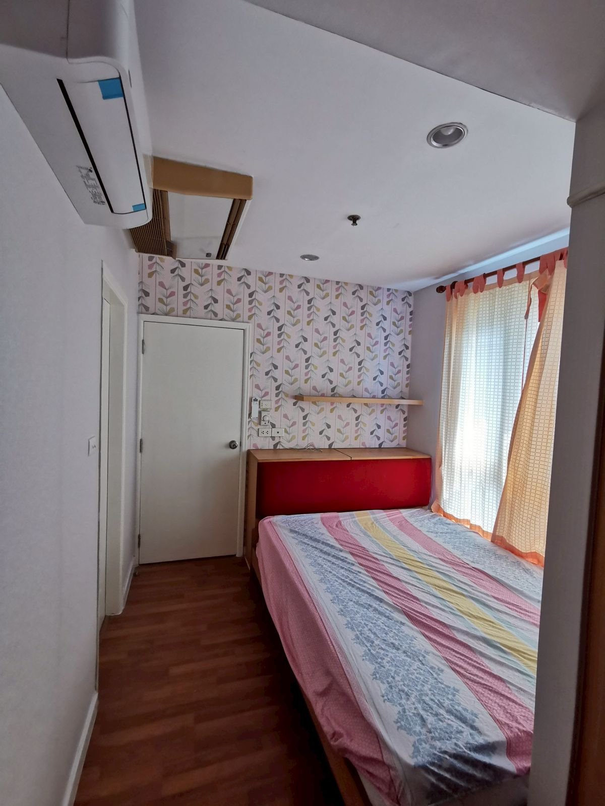 For RentCondoRama3 (Riverside),Satupadit : For Rent !! Free room for rent !! Lumpini Place Watercliff 1BED 1BATH 31SQM. 10,000.- Ready to Move in !!