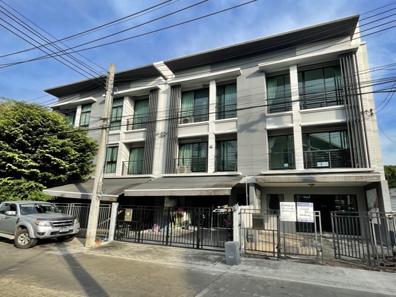 ขายทาวน์โฮมแจ้งวัฒนะ เมืองทอง : ขายทาวน์เฮ้าส์ บ้านกลางเมือง งามวงศ์วาน