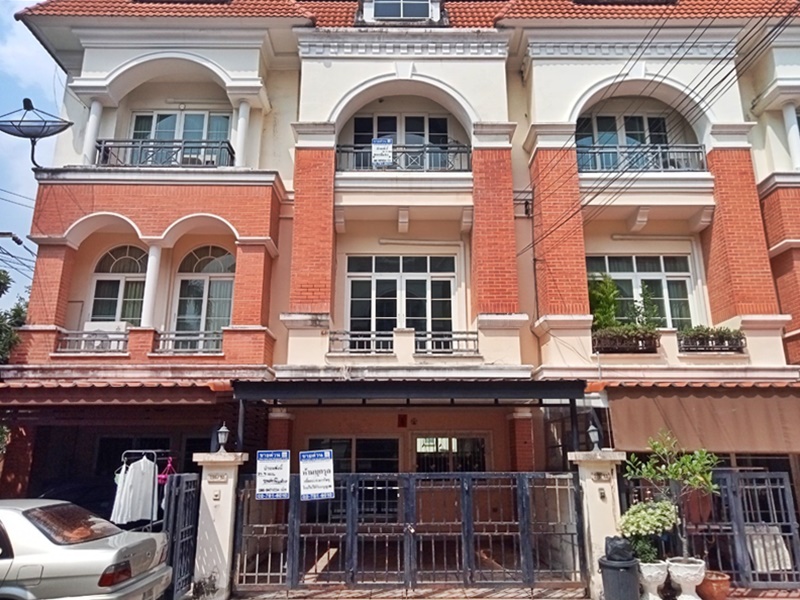 ขายทาวน์โฮมเกษตร นวมินทร์ ลาดปลาเค้า : 🔥ด่วน🔥ขายทาวน์เฮ้าส์ หมู่บ้านคาซ่า ซิตี้ นวลจันทร์