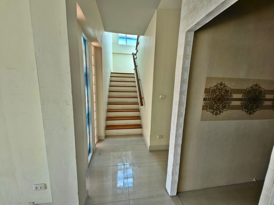 ขายบ้านนวมินทร์ รามอินทรา : 🔥ด่วนทรัพย์ธนาคาร🔥ขายบ้านเดี่ยว หมู่บ้านไพรเวท เลค การ์เด้น