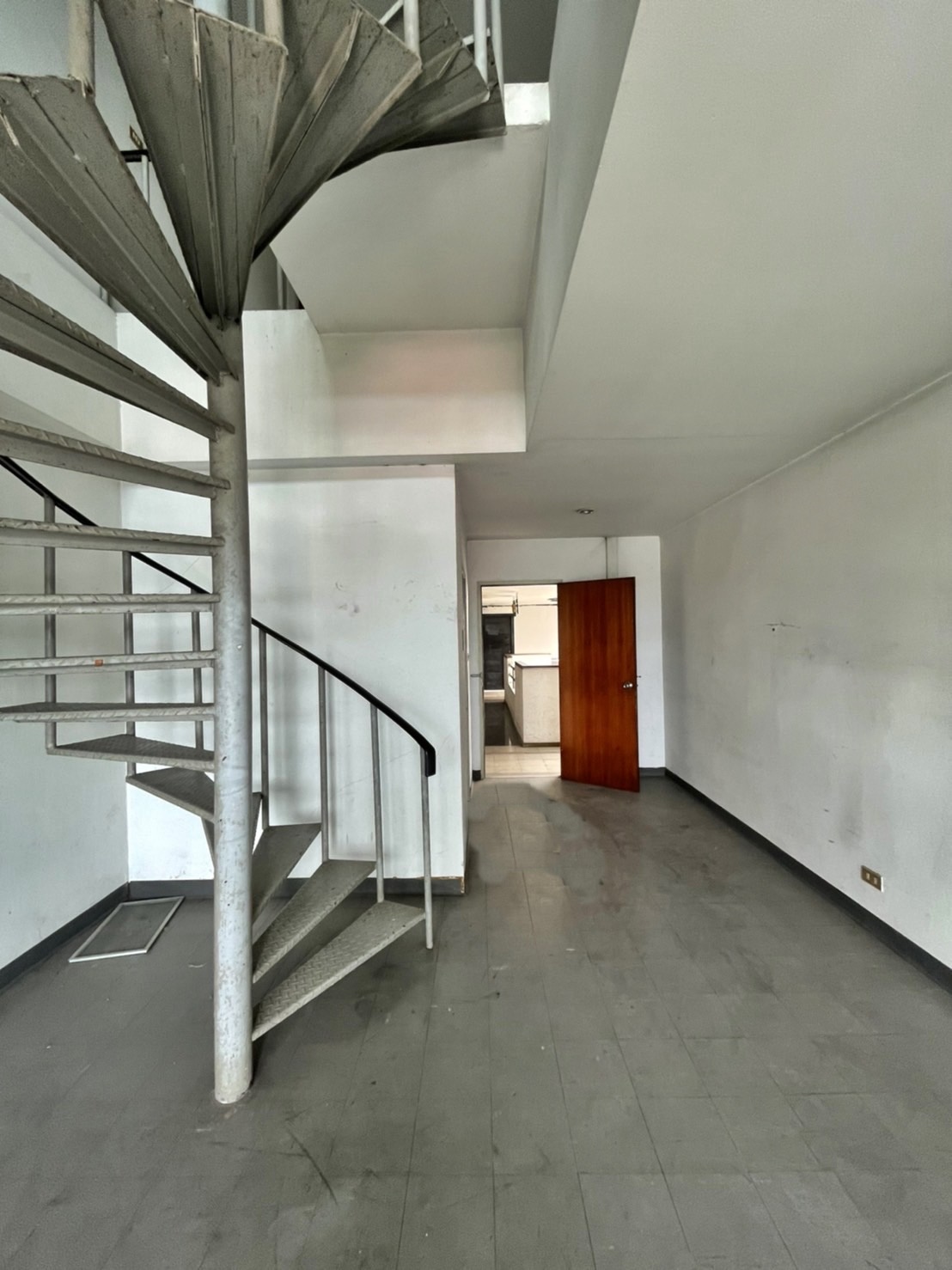 For SaleCondoVipawadee, Don Mueang, Lak Si : 🔥 Urgent 🔥 Sell apartments Airport Rrescendent Condo