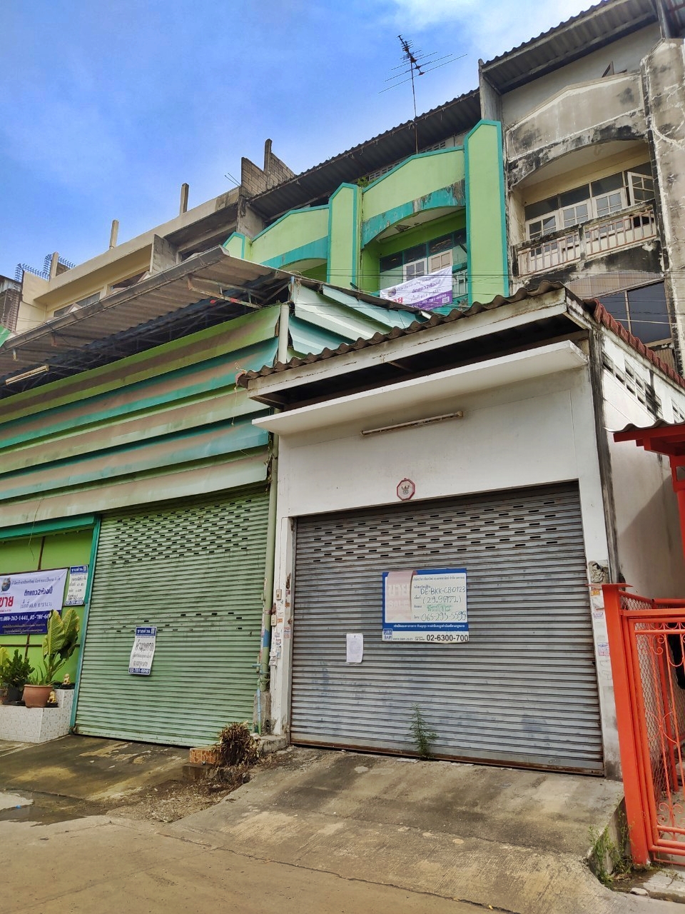 For SaleShop HouseEakachai, Bang Bon : 🔥 Urgent 🔥 Sell 3.5 -story commercial building