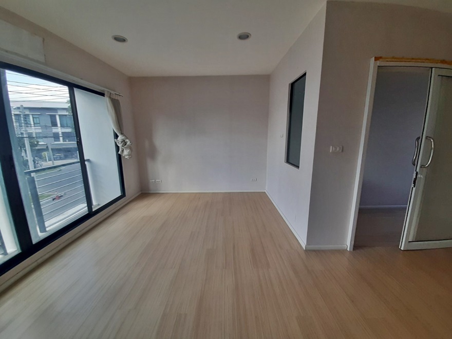 ขายทาวน์โฮมแจ้งวัฒนะ เมืองทอง : 🔥ด่วนทรัพย์ธนาคาร🔥ขายทาวน์เฮ้าส์ บ้านกลางเมือง งามวงศ์วาน