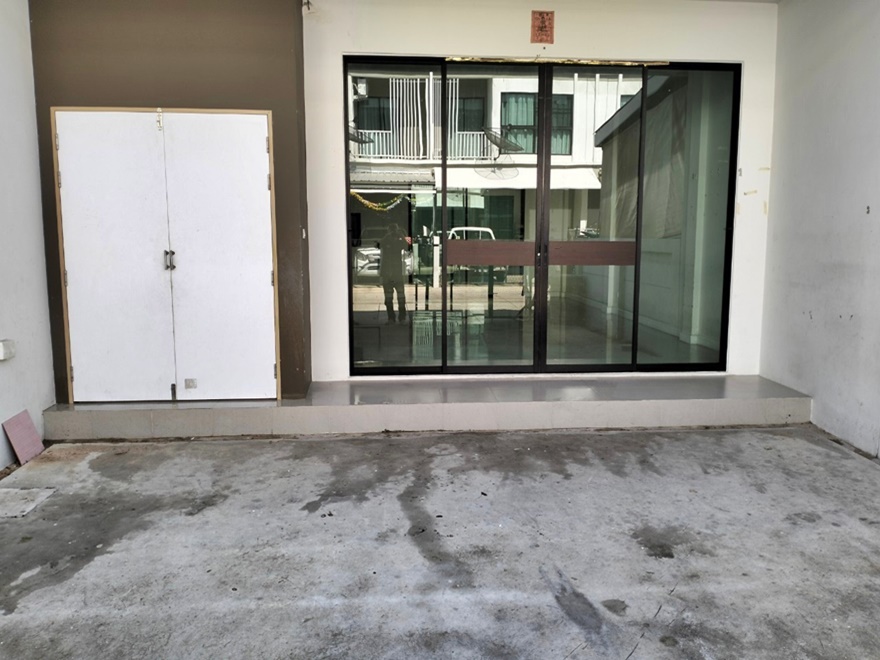 ขายทาวน์โฮมพัทยา บางแสน ชลบุรี สัตหีบ : 🔥ด่วนทรัพย์ธนาคาร🔥ขายทาวน์เฮ้าส์ หมู่บ้านเอช ลีฟวิ่ง สเปซ