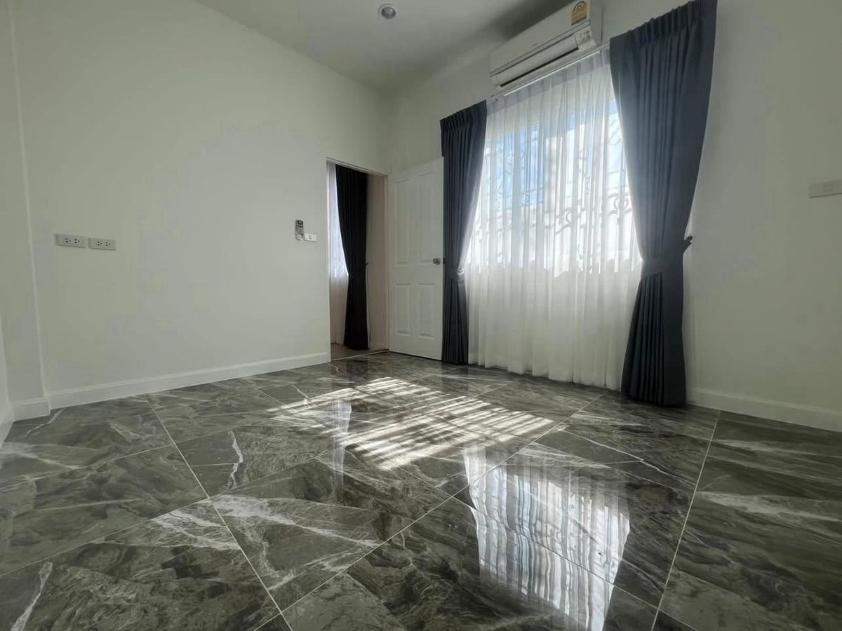 ขายบ้านบางนา แบริ่ง ลาซาล : 📢👇บ้านเดี่ยวชั้นเดียวขนาดใหญ่ เหมาะสำหรับครอบครัวใหญ่หรือโฮมออฟฟิศ ใกล้กับ Mega Bangna และโรงเรียนนานาชาติหลายแห่ง