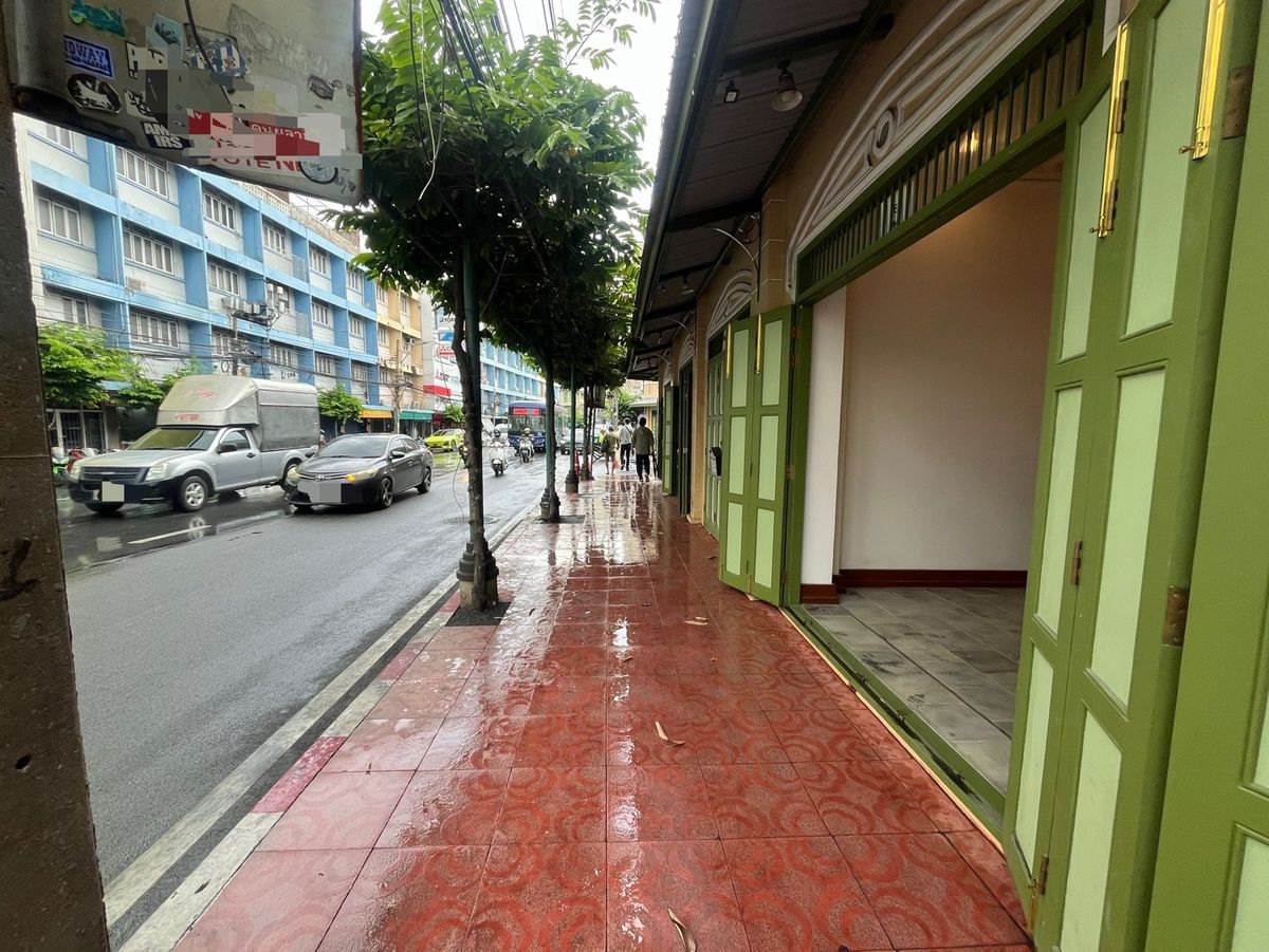 ให้เช่าอาคารพาณิชย์เยาวราช บางลำพู : ปล่อยเช่า อาคารพาณิชย์ ตึกแถว ติดถนน ทำเลดี ต่างชาติ นักท่องเที่ยว ย่าน เยาวราช และ MRT สามยอด 700 เมตร ใกล้ เมก้า สะพานเหล็ก และ ตลาดน้อย