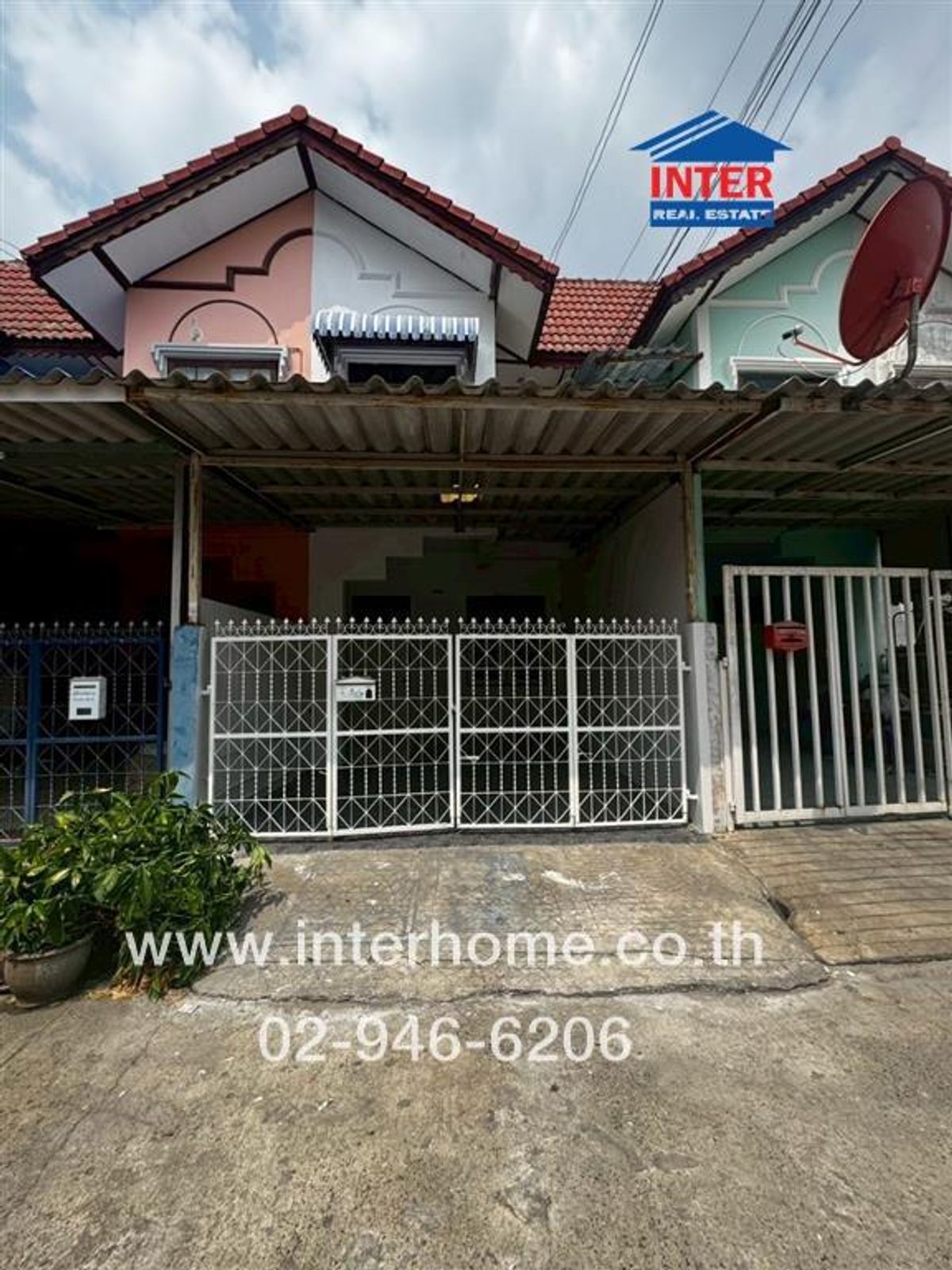 ขายทาวน์โฮมปทุมธานี รังสิต ธรรมศาสตร์ : ทาวน์โฮม 2 ชั้น 16 ตร.ว. หมู่บ้านแสงทองวิลล่า7 ถนนกาญจนาภิเษก ถนนลำลูกกา ลำลูกกา ปทุมธานี