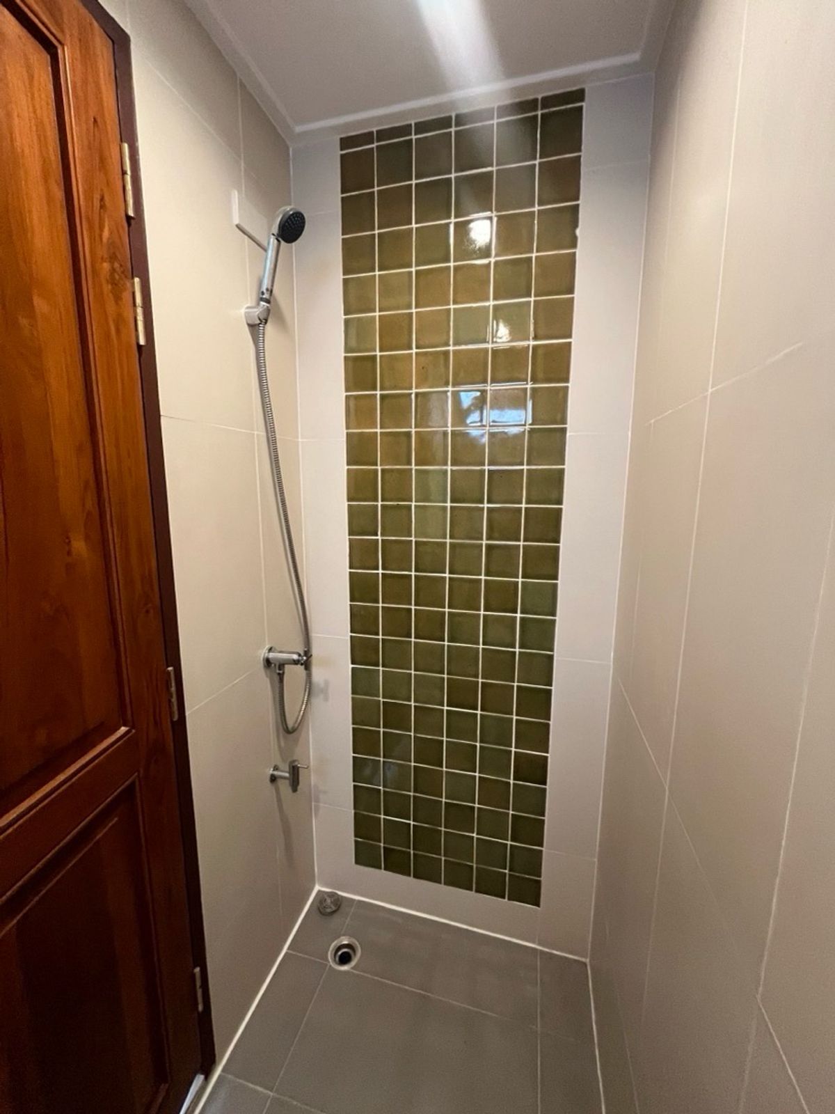 ให้เช่าอาคารพาณิชย์เยาวราช บางลำพู : ปล่อยเช่า อาคารพาณิชย์ ตึกแถว ติดถนน ทำเลดี ต่างชาติ นักท่องเที่ยว ย่าน เยาวราช และ MRT สามยอด 700 เมตร ใกล้ เมก้า สะพานเหล็ก และ ตลาดน้อย