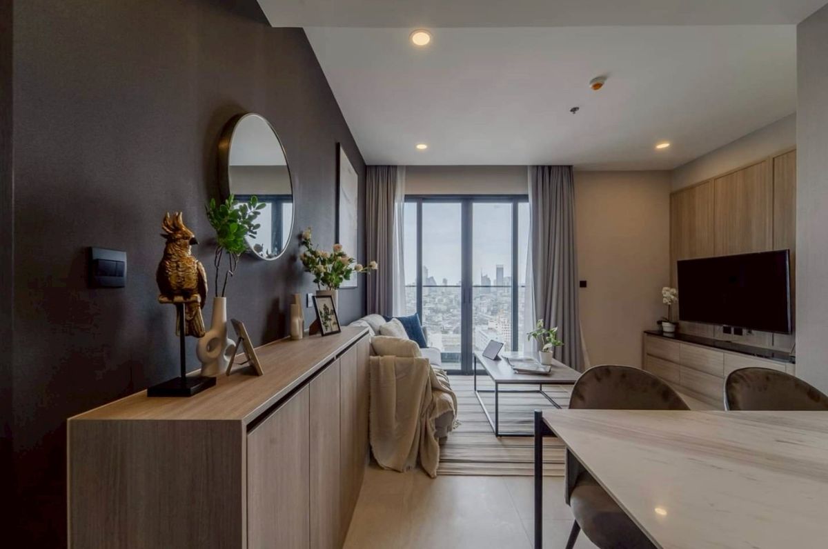 ให้เช่าคอนโดสยาม จุฬา สามย่าน : 🏙️ คอนโดใจกลางเมือง เดินทางสะดวก ใกล้ BTS/MRT Cooper Siam ✨2 Bedroom 1 Bathroom เช่าเพียง 45,000 บาท/เดือน Call: 086-746-8882 (K. Cooper)