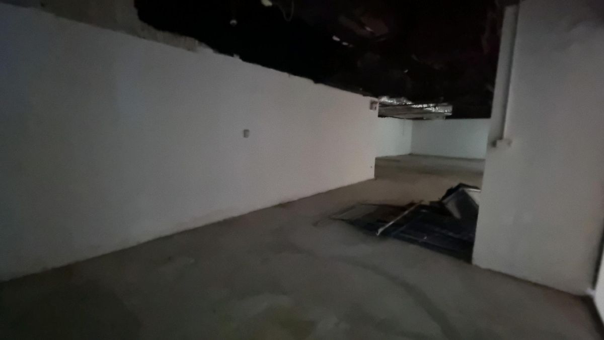 For RentRetail SpaceWitthayu, Chidlom, Langsuan, Ploenchit : BTS Ploenchit rental space for opening a restaurant can be made. Consider every business 126 sq.m.  