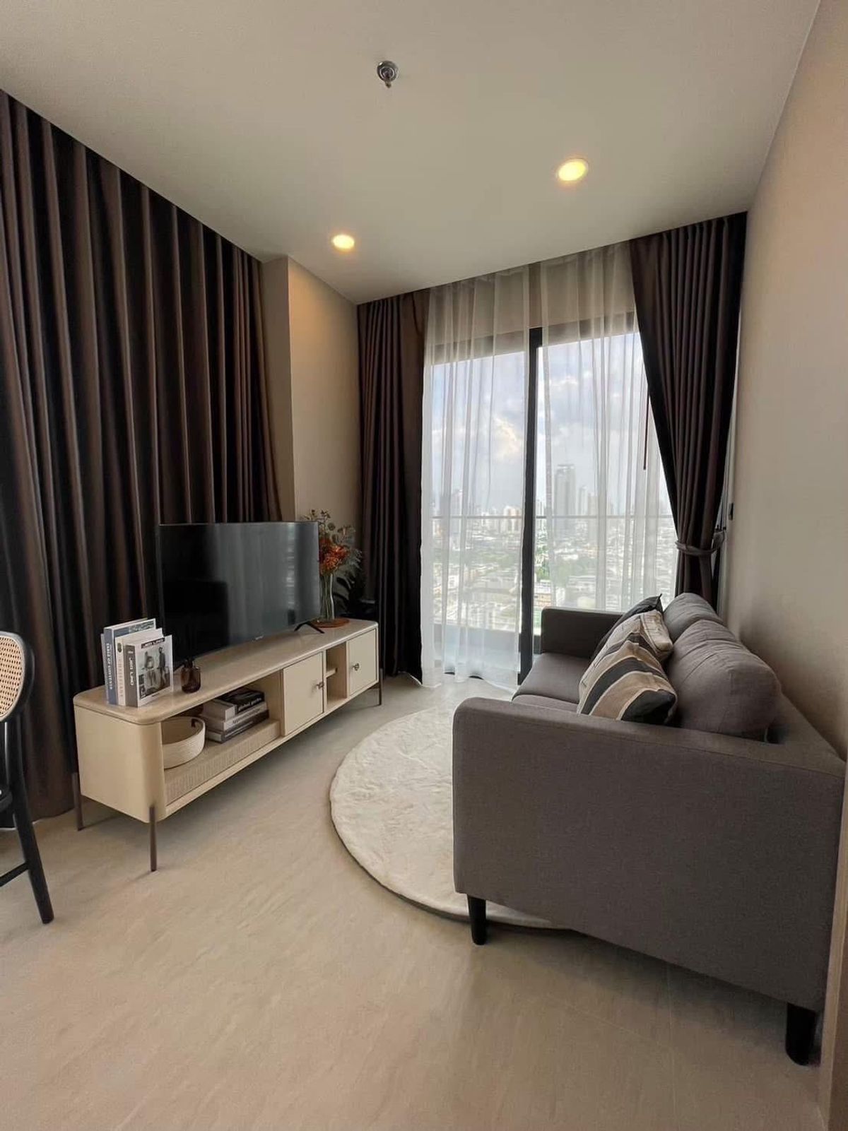 For RentCondoSiam Paragon ,Chulalongkorn,Samyan : 🏙️ Condo in the heart of the city, convenient to travel near BTS/MRT COOPER Siam ✨1 Bedroom 1 Bathroom, rent only 29,500 baht/month. Call: 086-746-8882 (K. cooper).