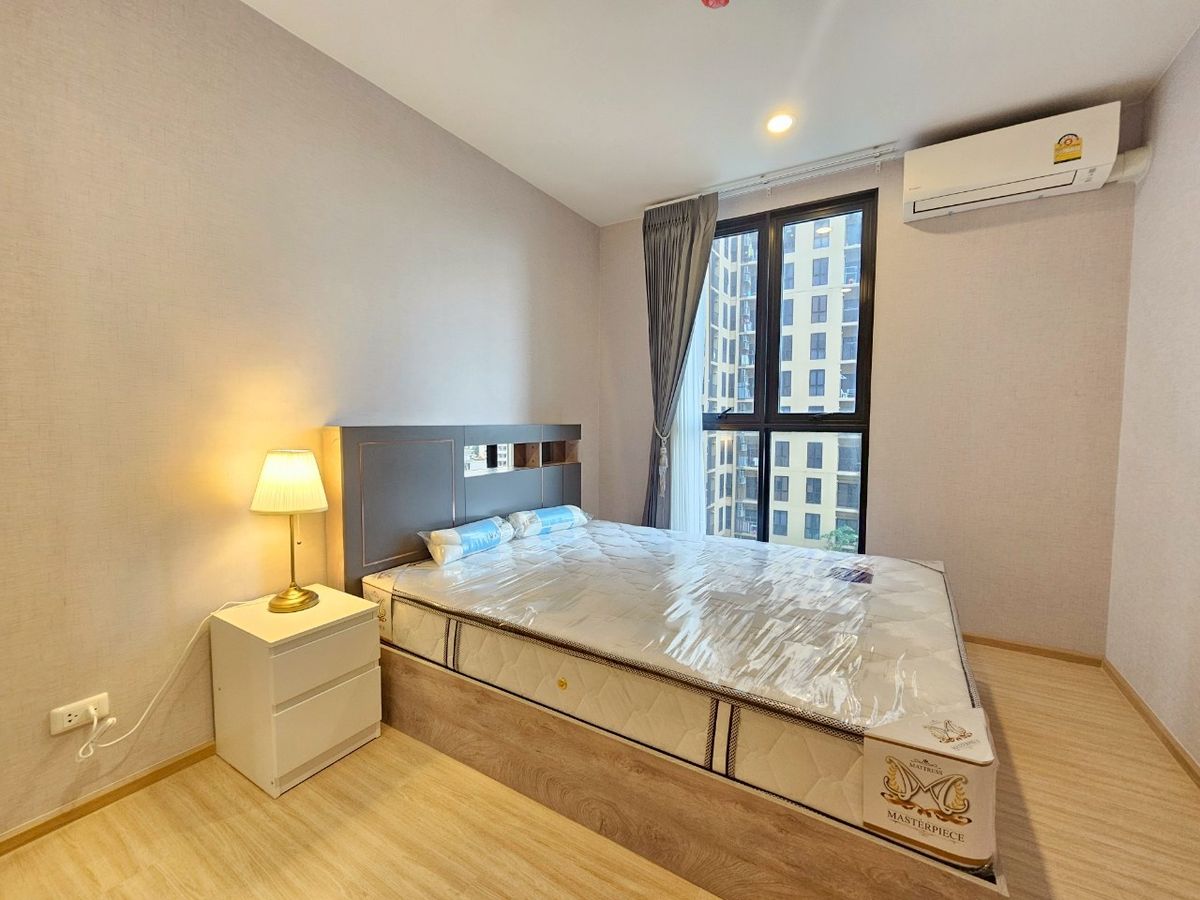 ให้เช่าคอนโดปิ่นเกล้า จรัญสนิทวงศ์ : วิวสระ สวยงาม สดใส ได้ทุกวัน ห้องใหม่กริ๊บเพิ่งซื้อของมาลงที่ พลัม ปิ่นเกล้า