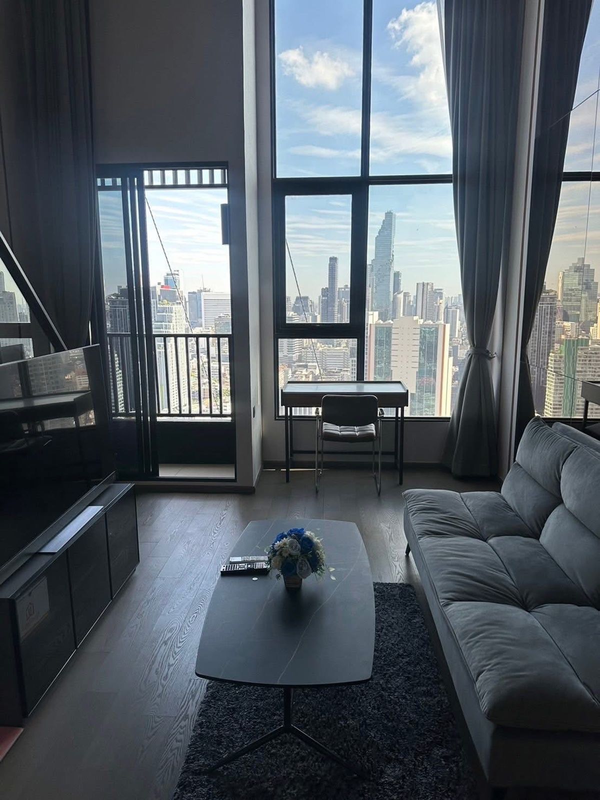 For RentCondoSiam Paragon ,Chulalongkorn,Samyan : Luxury condo for rent in the city center