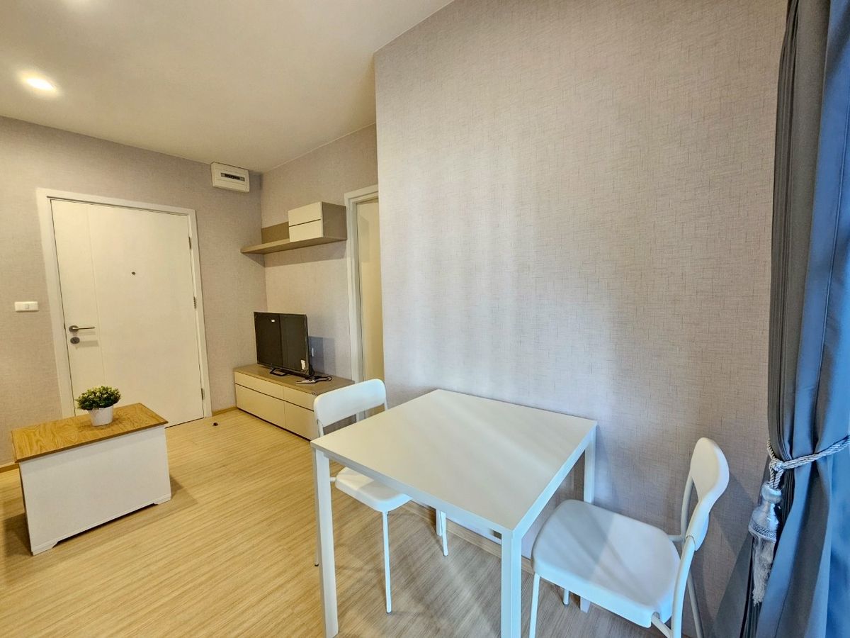 ให้เช่าคอนโดปิ่นเกล้า จรัญสนิทวงศ์ : วิวสระ สวยงาม สดใส ได้ทุกวัน ห้องใหม่กริ๊บเพิ่งซื้อของมาลงที่ พลัม ปิ่นเกล้า