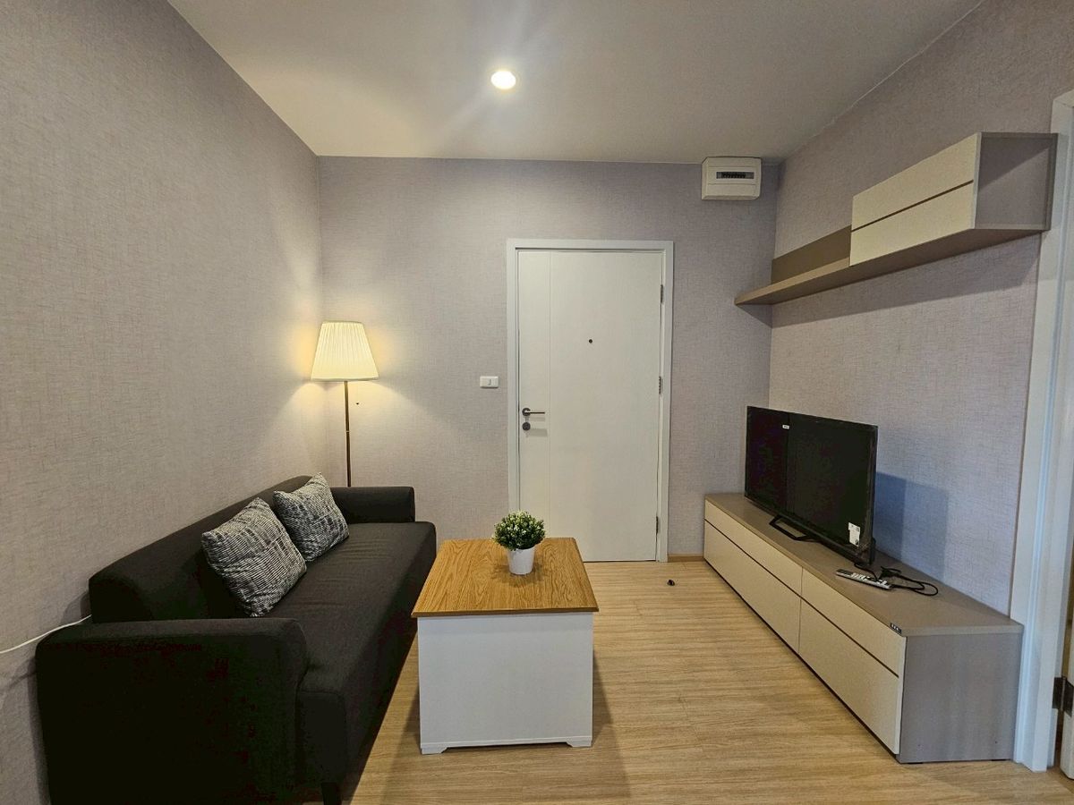 ให้เช่าคอนโดปิ่นเกล้า จรัญสนิทวงศ์ : วิวสระ สวยงาม สดใส ได้ทุกวัน ห้องใหม่กริ๊บเพิ่งซื้อของมาลงที่ พลัม ปิ่นเกล้า