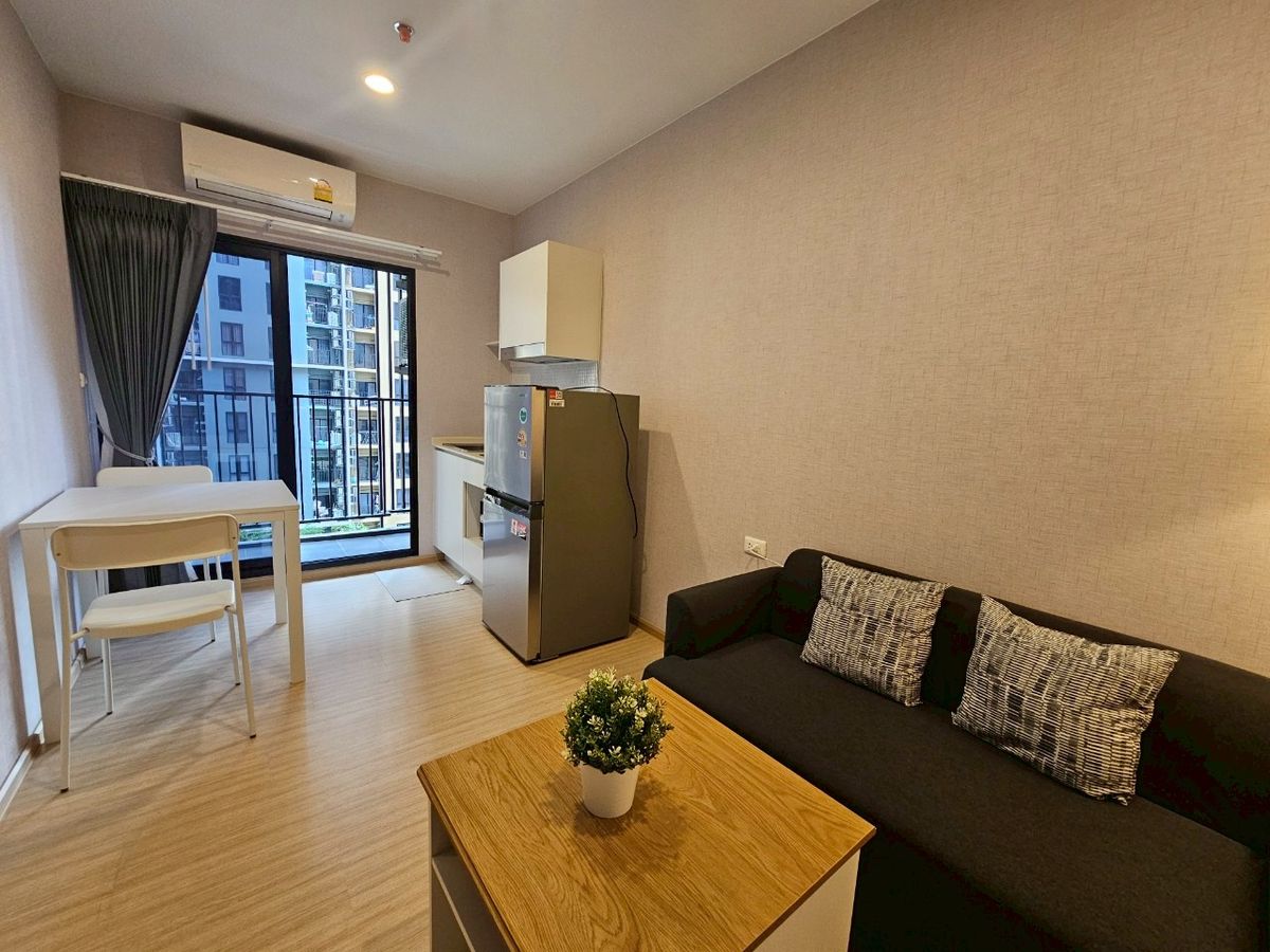 ให้เช่าคอนโดปิ่นเกล้า จรัญสนิทวงศ์ : วิวสระ สวยงาม สดใส ได้ทุกวัน ห้องใหม่กริ๊บเพิ่งซื้อของมาลงที่ พลัม ปิ่นเกล้า