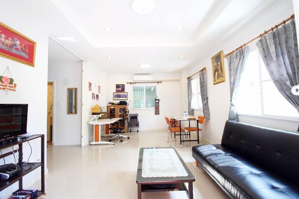 For SaleHouseNonthaburi, Bang Yai, Bangbuathong : For sale: Baan Kunaphat 4, Bang Bua Thong, size 56.2 sqw, 3 bedrooms, 3 bathrooms, excellent condition.