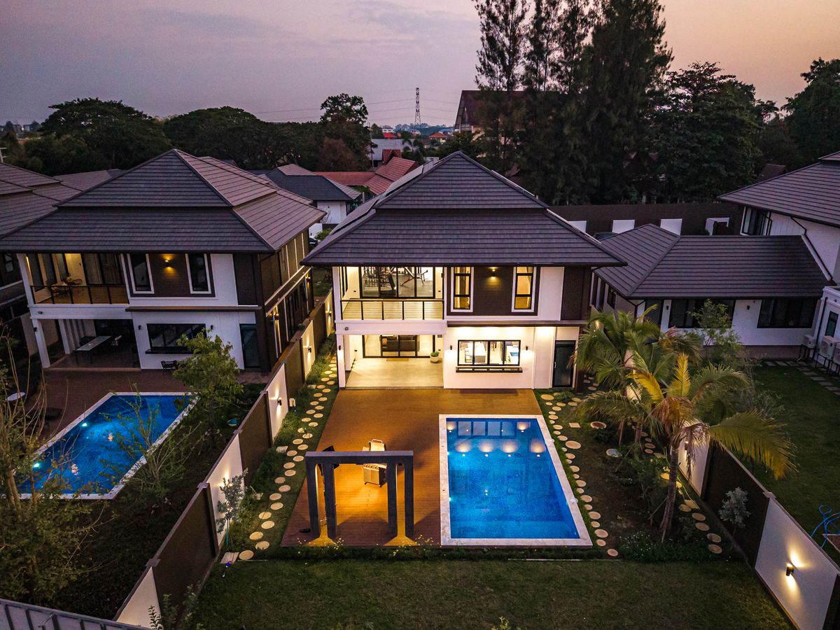 ขายบ้านเชียงใหม่ : 🌴 Luxury Pool Villa House บ้านวิลลาสุดหรู กลางเมืองเชียงใหม่