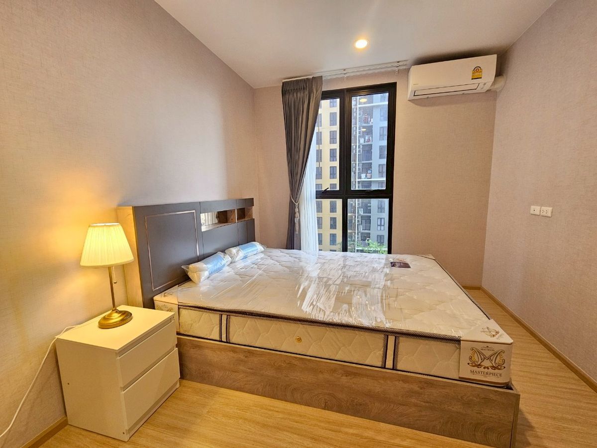 ให้เช่าคอนโดปิ่นเกล้า จรัญสนิทวงศ์ : วิวสระ สวยงาม สดใส ได้ทุกวัน ห้องใหม่กริ๊บเพิ่งซื้อของมาลงที่ พลัม ปิ่นเกล้า