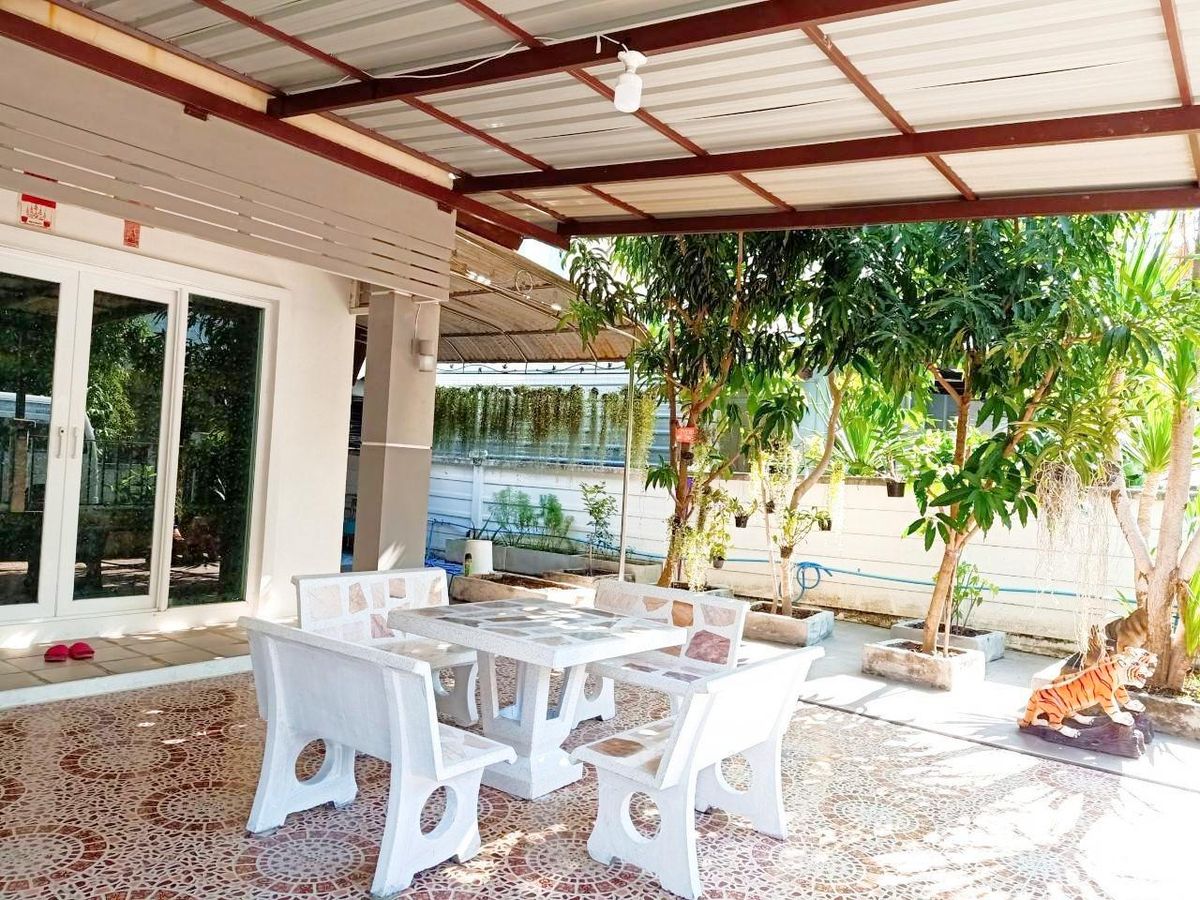 For SaleHouseNonthaburi, Bang Yai, Bangbuathong : For sale: Baan Kunaphat 4, Bang Bua Thong, size 56.2 sqw, 3 bedrooms, 3 bathrooms, excellent condition.