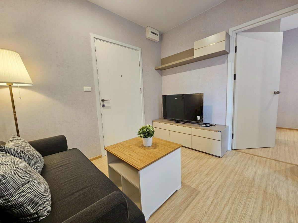 ให้เช่าคอนโดปิ่นเกล้า จรัญสนิทวงศ์ : วิวสระ สวยงาม สดใส ได้ทุกวัน ห้องใหม่กริ๊บเพิ่งซื้อของมาลงที่ พลัม ปิ่นเกล้า