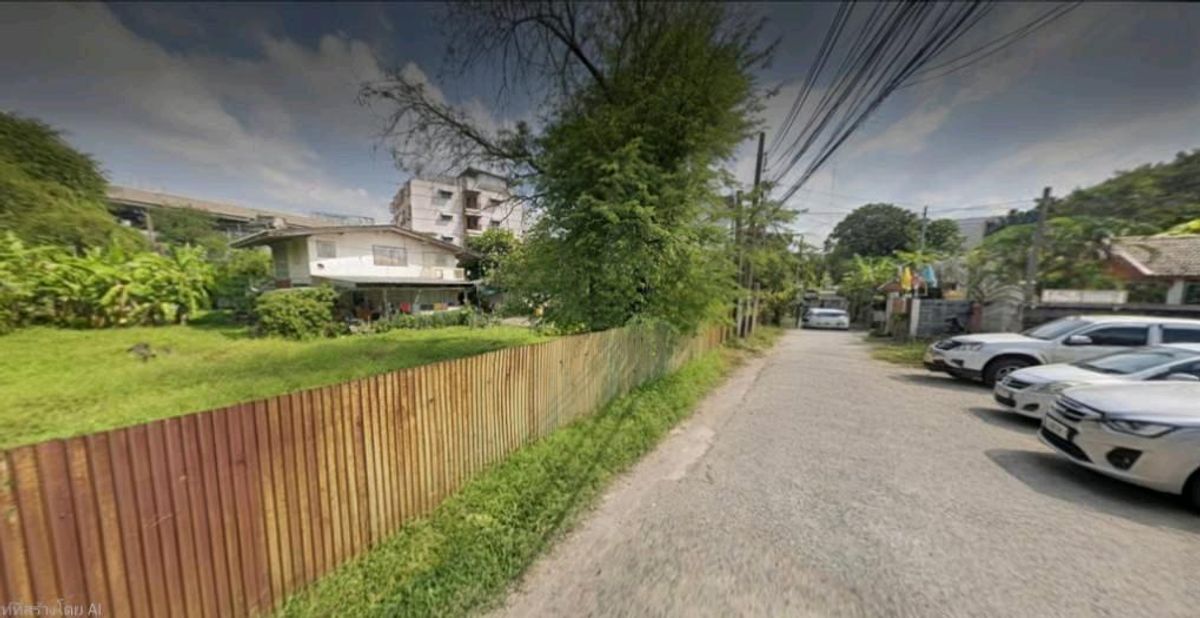 For SaleLandSukhumvit, Asoke, Thonglor : Large land for sale, almost rai with home, Sukhumvit 62, near Bangchak BTS