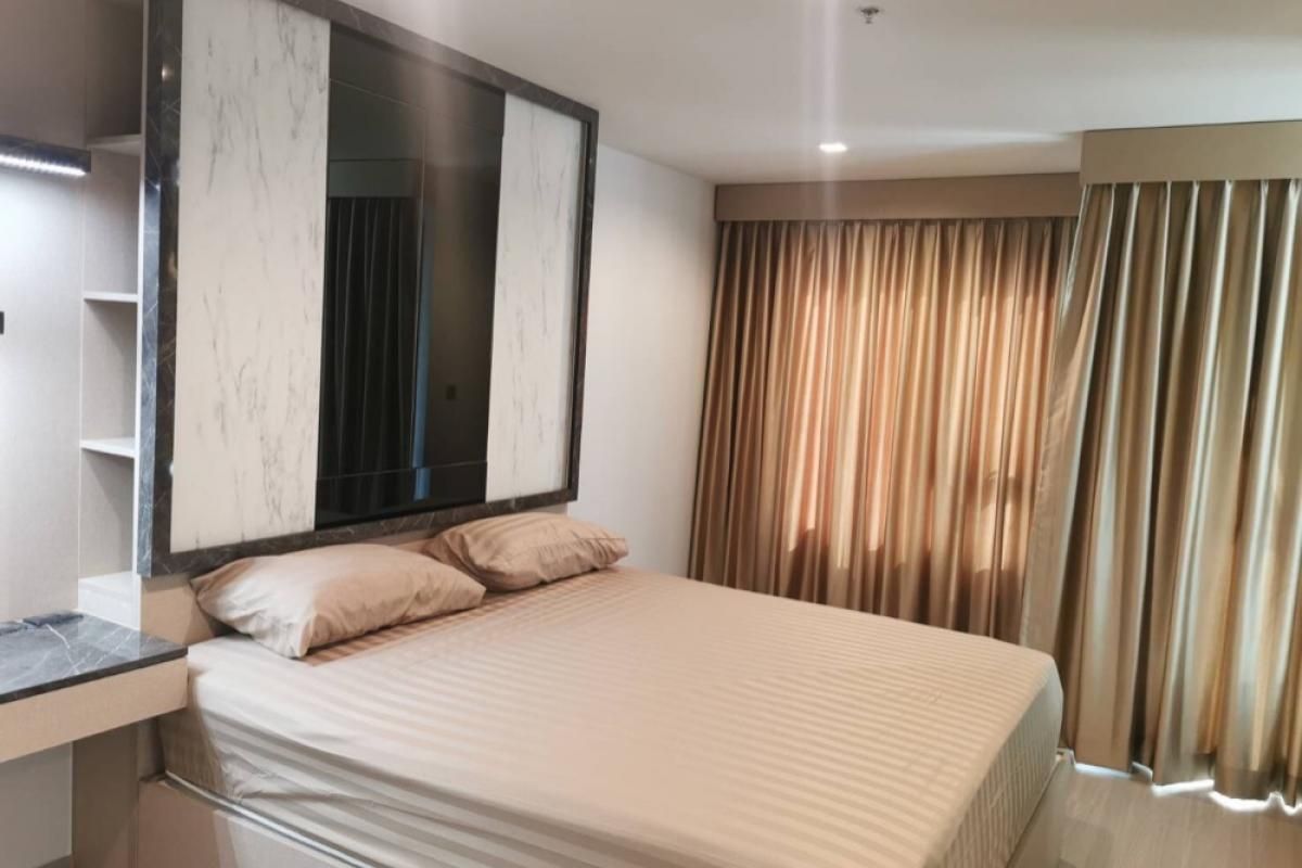 For RentCondoLadprao, Central Ladprao : Condo for rent Ladprao [Life Ladprao] Beautiful room, good price, convenient to travel, complete furniture Ready to move in immediately Can make an appointment to see the room  