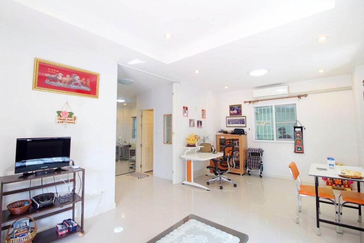 For SaleHouseNonthaburi, Bang Yai, Bangbuathong : For sale: Baan Kunaphat 4, Bang Bua Thong, size 56.2 sqw, 3 bedrooms, 3 bathrooms, excellent condition.
