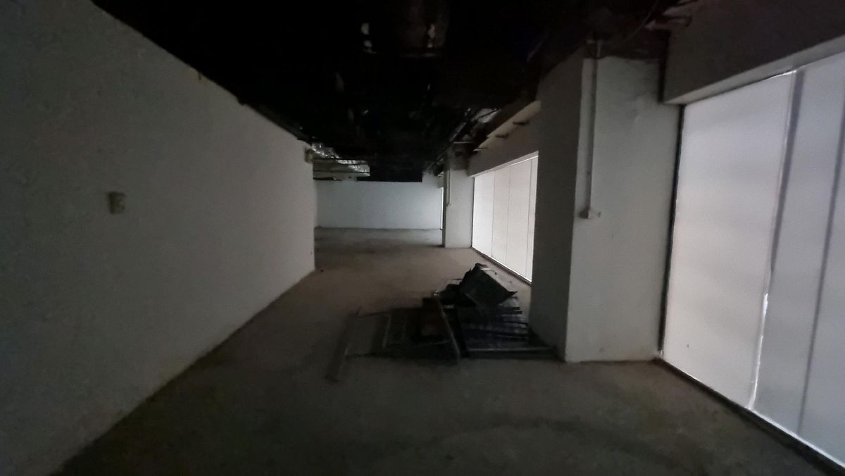 For RentRetail SpaceWitthayu, Chidlom, Langsuan, Ploenchit : BTS Ploenchit rental space for opening a restaurant can be made. Consider every business 126 sq.m.  