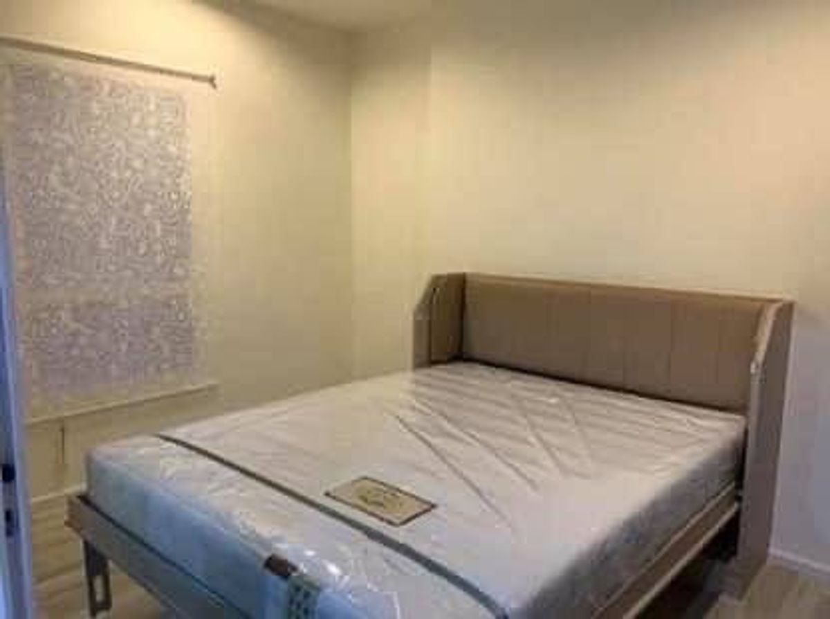 For RentCondoSathorn, Narathiwat : The Key Sathorn-Charoen Rat 1 Bedroom 34 sqm. Furnished 15,000 baht.